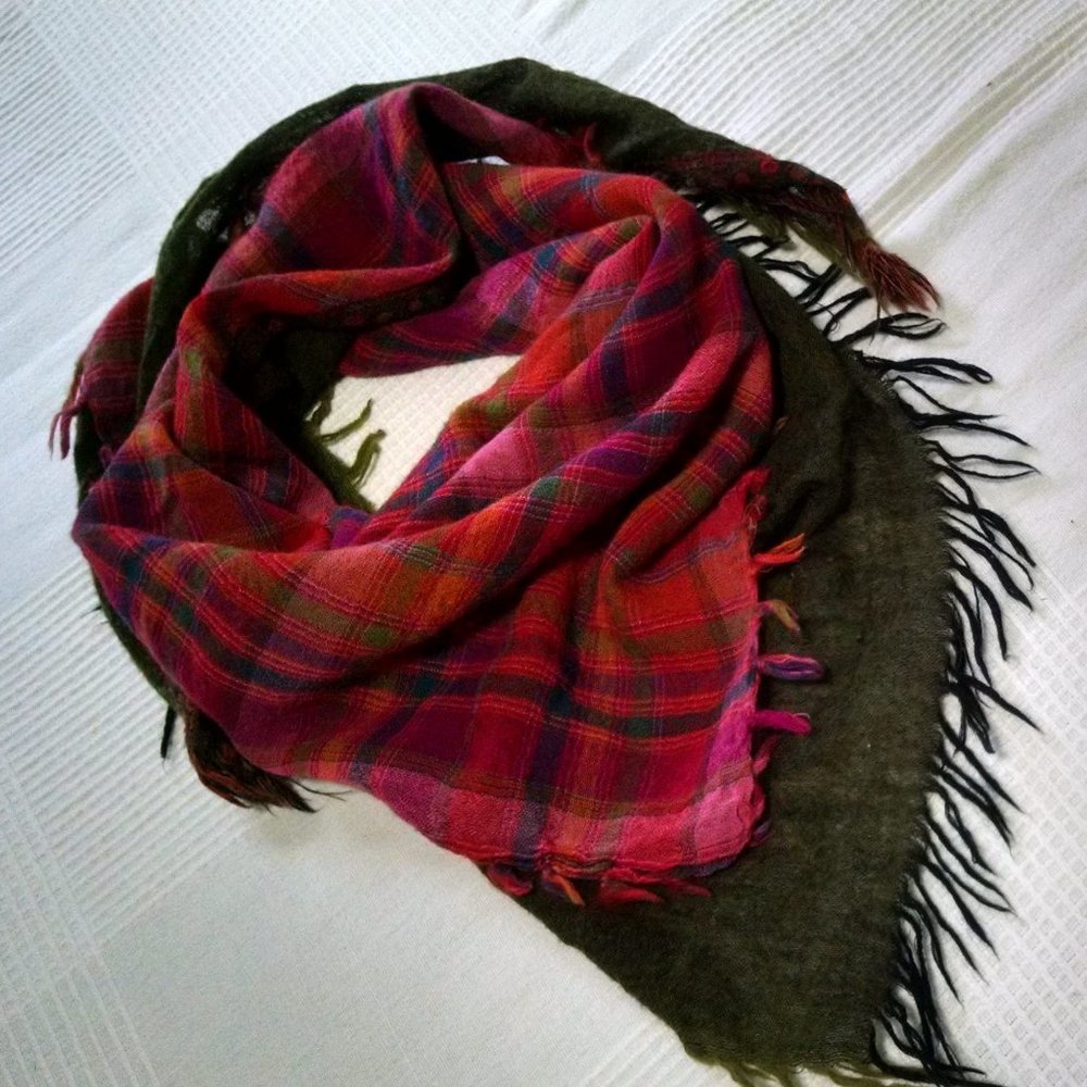 Gorgeous Boho pink green wool plaid triangle scarf